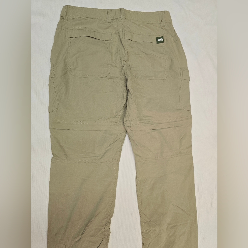 REI Co-Op Women's Relax Fit Convertable Cargo Pants- Khaki - (8 PETITE) EUC - Picture 8 of 12